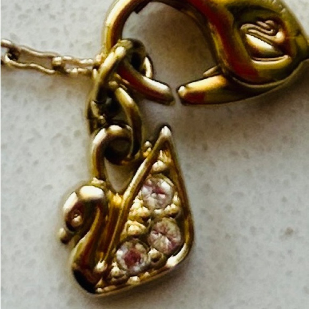 Excellent condition gorgeous Swarovski crystal half butterfly necklace and ring - Picture 4 of 15